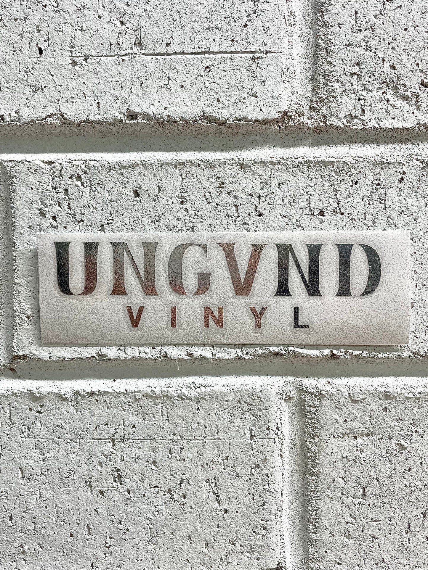 Ungvnd Vinyl Sticker