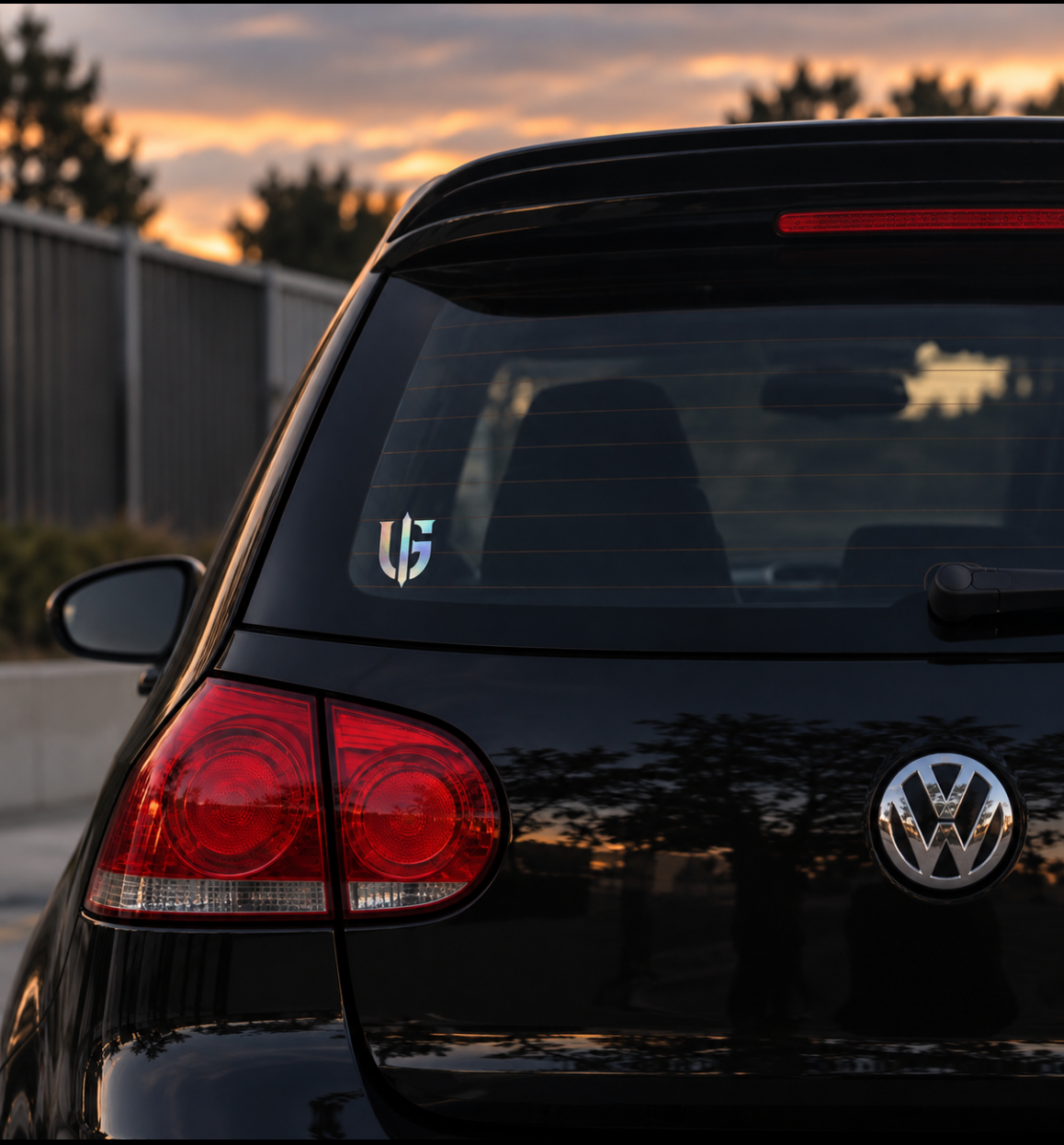 Rainbow Holo Ungvnd Logo | Decal
